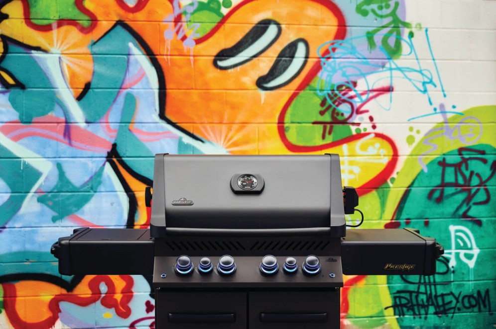 Napoleon Phantom Prestige® 500 with Infrared Side and Rear Burners